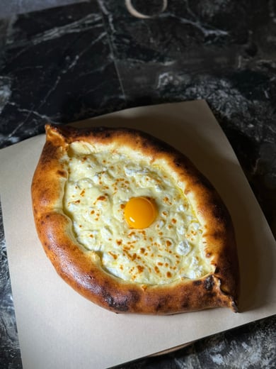 Хачапурі по-аджарськи