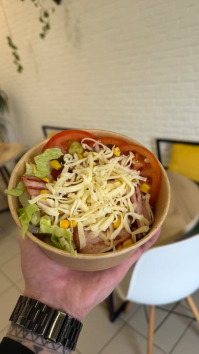 Боул з шинкою та сиром