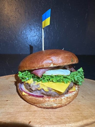Бургер Царський з яловичини (320г) +пакування