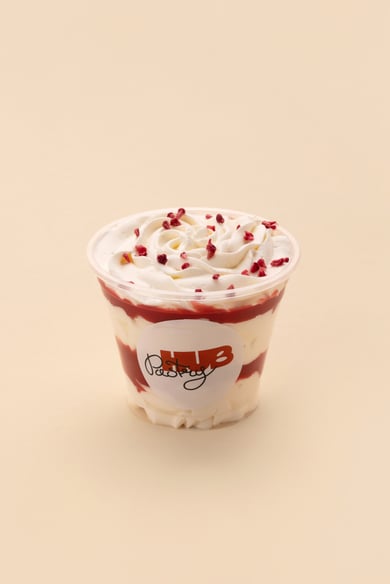 Полуничне тірамісу