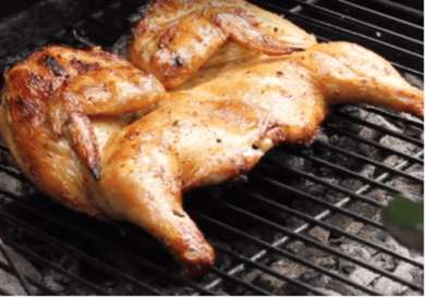Курка на мангалі (ціла)