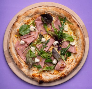 Піца мортадела