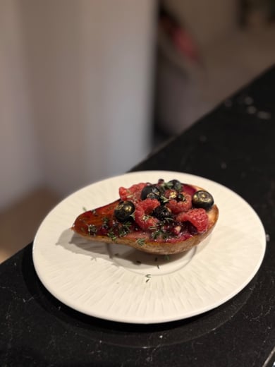 Ahju Pirn Dorblue juustu-,mee- ja marjadega