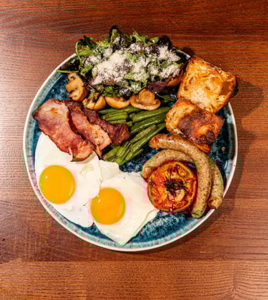 Біг тейсті сніданок