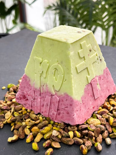 Паска Фісташка малина