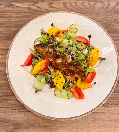 Салат з вугрем