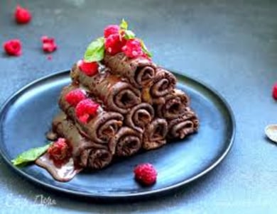 Млинці шоколадні з фруктами 90г