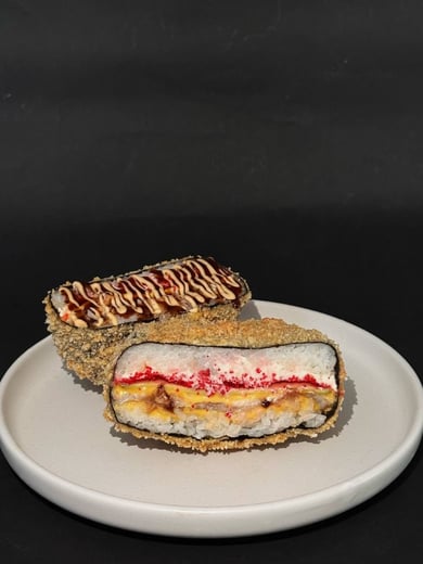 Суші-бургер з вугрем